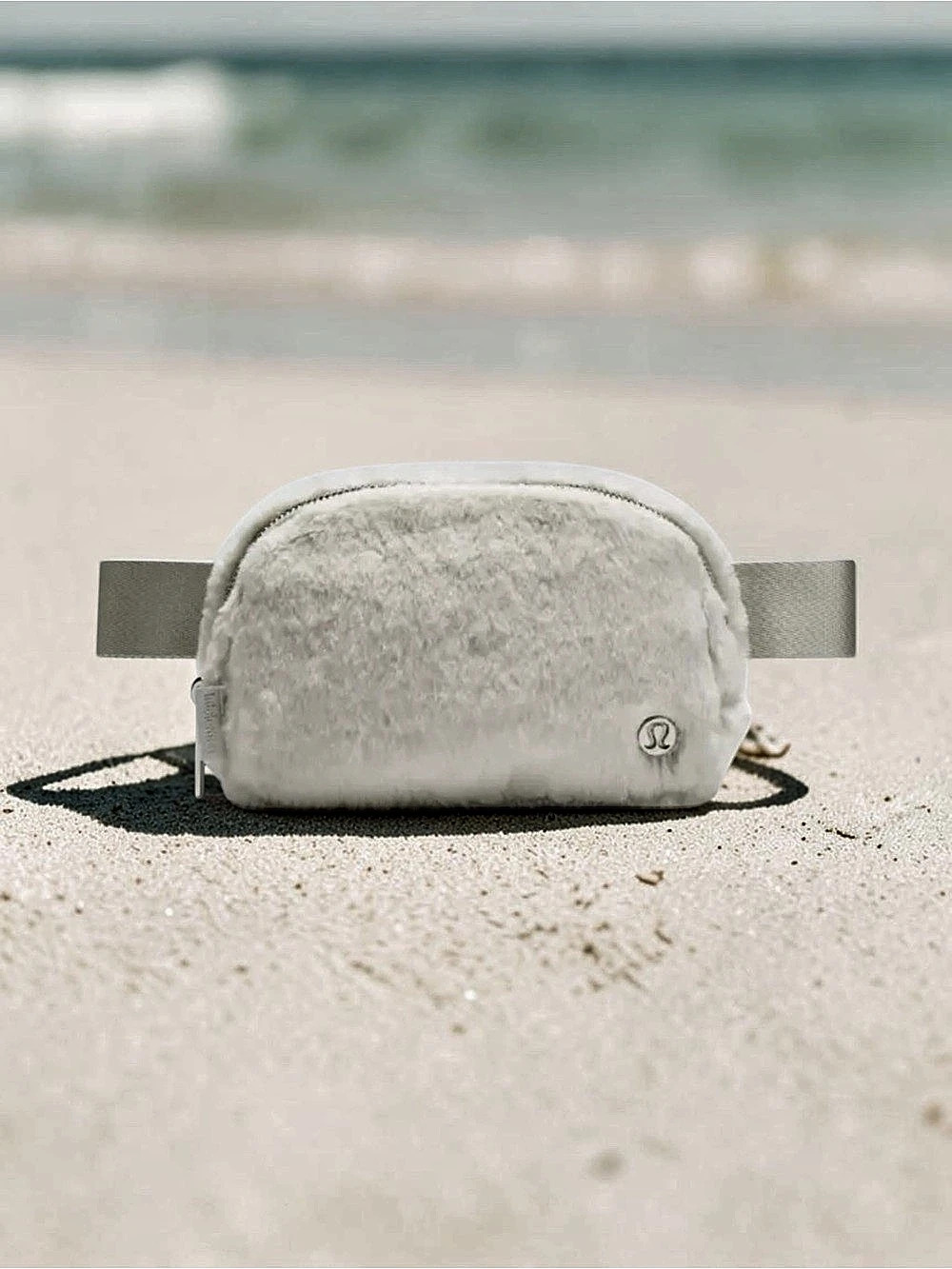 lululemon Everywhere Belt Bag 1L Plush Fleece White